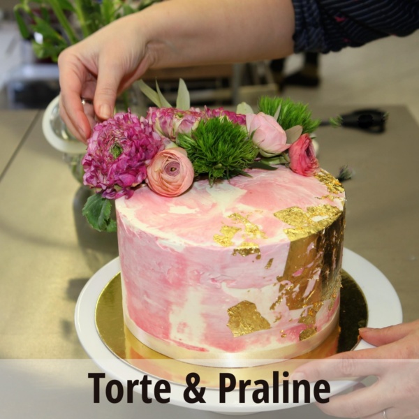 Neue Markthalle Torten &amp;amp; Pralinen Fläche 1200x1200